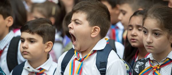 Первое сентября в Ереване Первое сентября в Ереване - Sputnik Армения