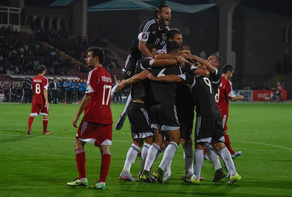Матч Армения-Албания. Сборная Албании празднует победу Матч Армения-Албания. Сборная Албании празднует победу - Sputnik Արմենիա