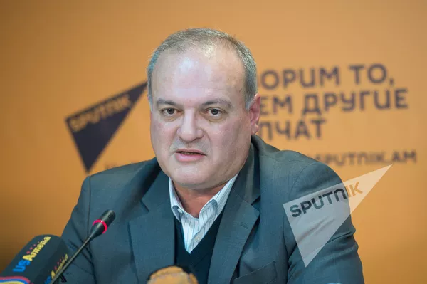 Виген Акопян Виген Акопян - Sputnik Армения