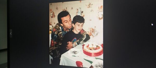 Генрих Мхитарян с отцом Гамлетом Мхитаряном - Sputnik Армения