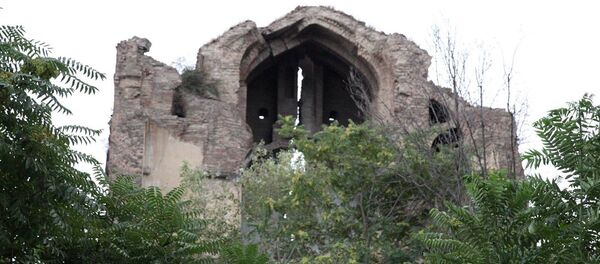 Армянская церковь Шамхорецоц Сурб Аствацацин Кармир Аветаран в Тбилиси Армянская церковь Шамхорецоц Сурб Аствацацин Кармир Аветаран в Тбилиси - Sputnik Армения