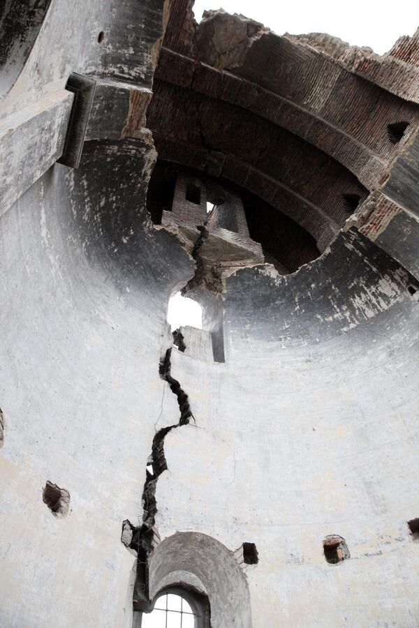 Стереть армянский след Тбилиси: спасут ли свечи жемчужину Грузии — храм Шамхорецоц? Стереть армянский след Тбилиси: спасут ли свечи жемчужину Грузии — храм Шамхорецоц? - Sputnik Армения