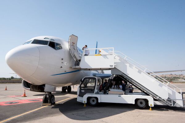 Самолет авиакомпании Armenia - Sputnik Армения