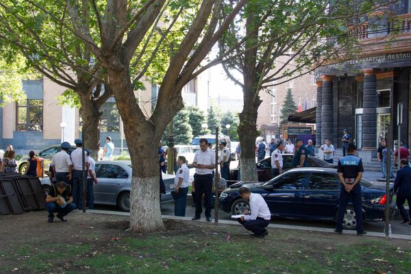 Стрельба на улице Бюзанда Стрельба на улице Бюзанда - Sputnik Արմենիա