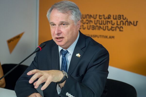 Александр Цинкер - Sputnik Армения