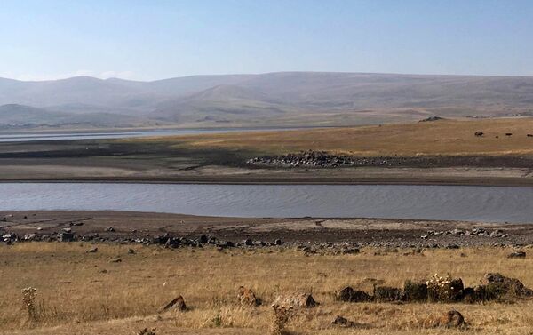 Засохшее озеро Арпи - Sputnik Армения