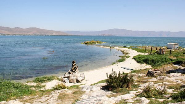 Статуя Русалки, озеро Севан, Армения - Sputnik Արմենիա