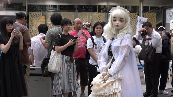Спутник_Живая кукла Лулу Хашимото гуляла по улицам Токио - Sputnik Արմենիա