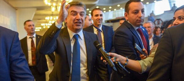 Премьер министр РА Карен Карапетян на форуме Армения-Диаспора - Sputnik Армения