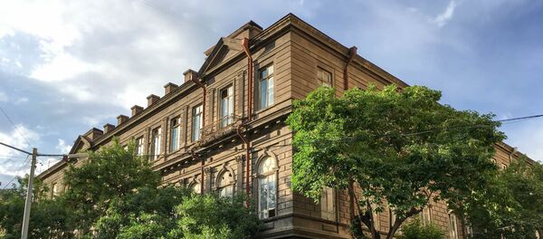 Здания в центре Еревана. Здания в центре Еревана. - Sputnik Армения