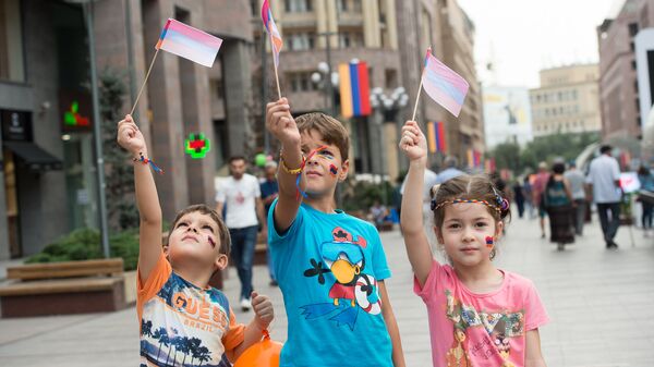 Дети на празднике по случаю Дня независимости - Sputnik Армения