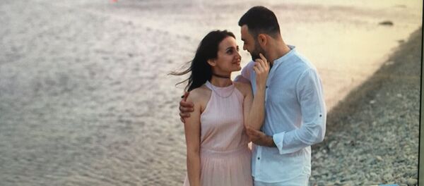 Саркис признался Нарине в любви и сделал предложение в нашем эфире - Sputnik Армения