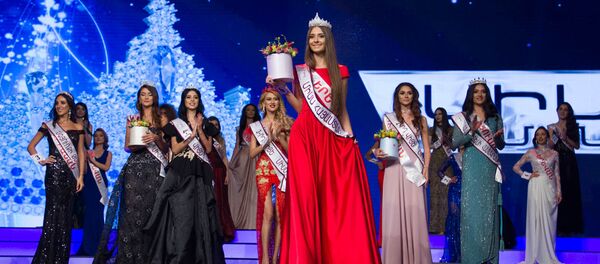 Обладательницей титула Мисс-Армения 2017 Лили Саргсян Обладательницей титула Мисс-Армения 2017 Лили Саргсян - Sputnik Армения