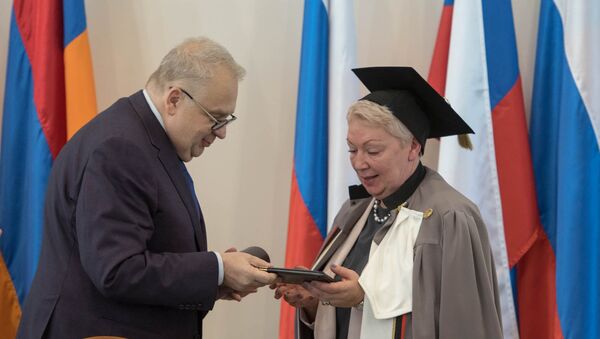 Министру образования России присвоено звание почетного доктора Армении - Sputnik Армения