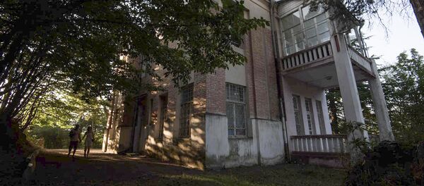 Дача Агаси Ханджяна в Дилижане - Sputnik Армения