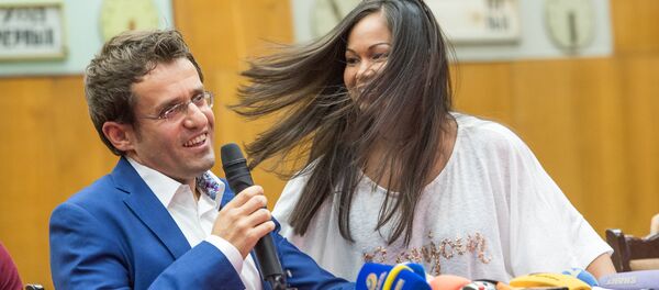 Левон Аронян и Ариана Каоли Левон Аронян и Ариана Каоли - Sputnik Արմենիա