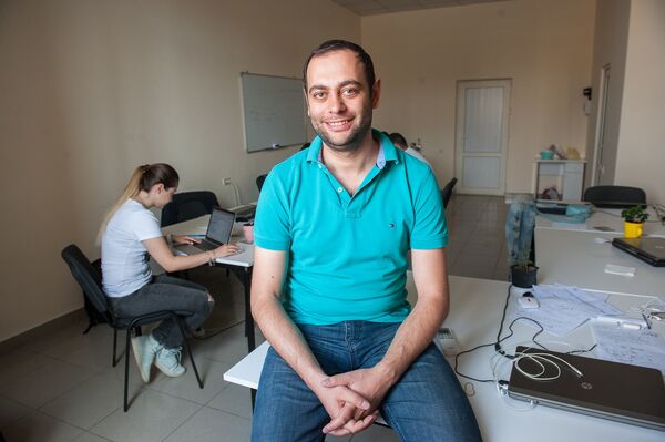 Сооснователь проекта Tripplanera Амаяк Тигранян Сооснователь проекта Tripplanera Амаяк Тигранян - Sputnik Արմենիա