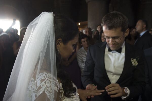 Свадьба Левона Ароняна и Арианы Каоли - Sputnik Армения