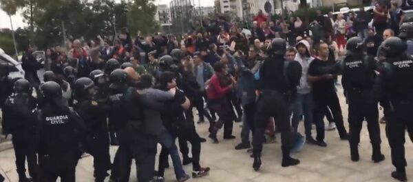 Референдум в Каталонии: столкновения с полицией - Sputnik Արմենիա