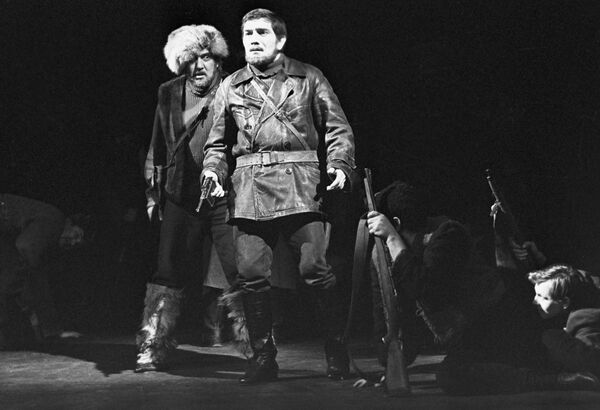 Вы не хотите пригласить меня на хаш?, или Каким запомнился Армен Джигарханян Вы не хотите пригласить меня на хаш?, или Каким запомнился Армен Джигарханян - Sputnik Армения