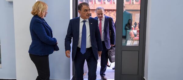 Ара Баблоян - Sputnik Արմենիա