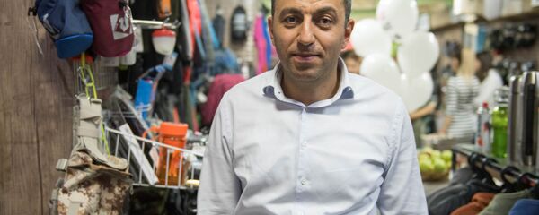 Вице-президент Федерации альпинизма Армении Сурен Даниелян Вице-президент Федерации альпинизма Армении Сурен Даниелян - Sputnik Армения