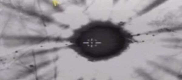 СПУТНИК_Минобороны РФ опубликовало кадры ударов ВКС по позициям ИГ в Сирии - Sputnik Армения