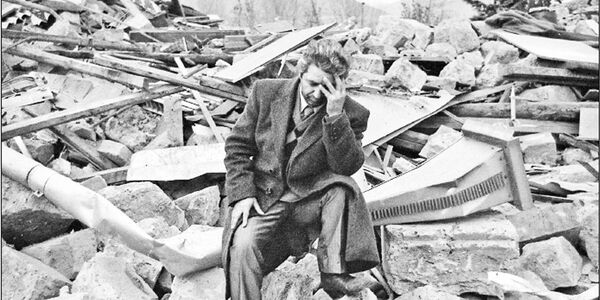 Фильм Сарика Андреасяна История одного землетресения Фильм Сарика Андреасяна История одного землетресения - Sputnik Արմենիա