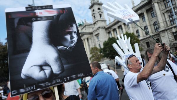 Акция протеста против домашнего насилия - Sputnik Արմենիա