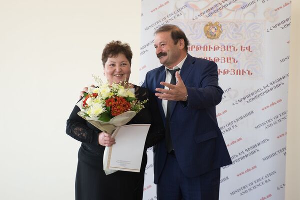 День учителя. Манук Мкртчян - Sputnik Армения