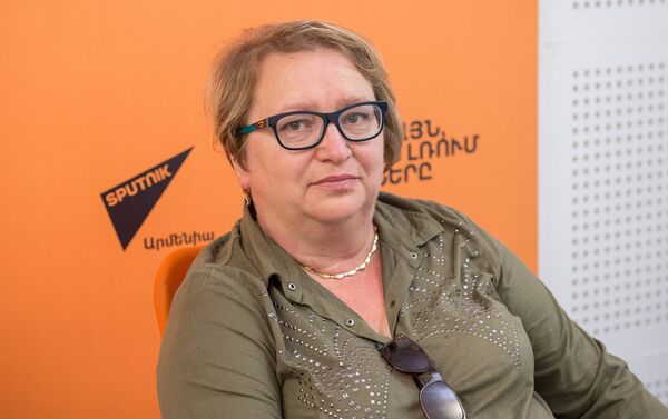 Ирина Барон в гостях у радио Sputnik Армения - Sputnik Армения