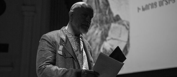 Джон Малкович. Выступление в Ереване Джон Малкович. Выступление в Ереване - Sputnik Армения