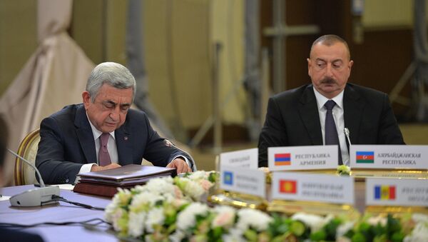 Президенты Армении и Азербайджана Серж Саргсян и Ильхам Алиев - Sputnik Արմենիա