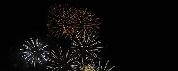 Салют в честь праздника Эребуни-Ереван 2799 Салют в честь праздника Эребуни-Ереван 2799 - Sputnik Արմենիա