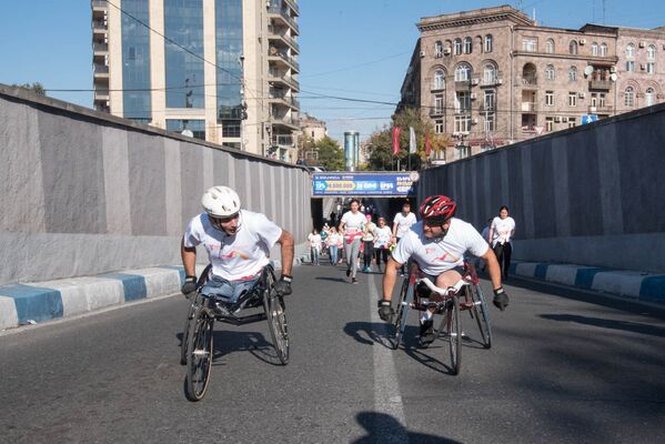 Երևանյան կիսամարաթոն -2017-ին մասնակցում են նաև հաշմանդամություն ունեցող անձիք - Sputnik Արմենիա