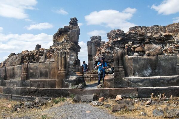 Золотая лихорадка уничтожает армянское наследие в Турции, но рикошетит и по своим - Sputnik Армения