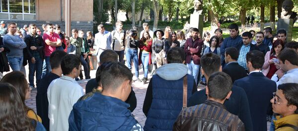 Акция протеста студентов армянских вузов против решения МО РА - Sputnik Արմենիա