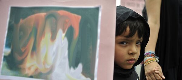 Насилие над детьми - Sputnik Армения