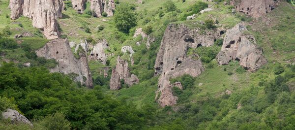 Пещеры в Хндзореске, Армения - Sputnik Армения