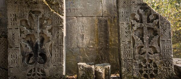 Храм Джухтак, Дилижан. Армения Храм Джухтак, Дилижан. Армения - Sputnik Армения