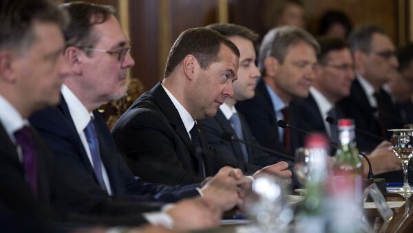 Встреча премьер министров Армении и России Карена Карапетяна и Дмитрия Медведева - Sputnik Արմենիա