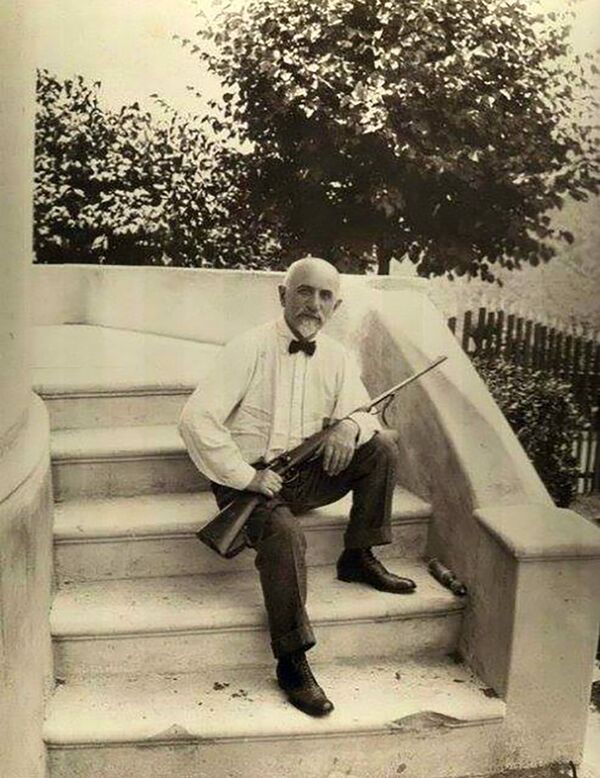 Она ушла от магната, подарившего ей роскошный дом, или История любви Микаэла Арамянца - Sputnik Армения