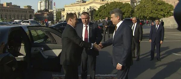 ՌԴ վարչապետ Դմիտրի Մեդվեդևի հայաստանյան այցը ՌԴ վարչապետ Դմիտրի Մեդվեդևի հայաստանյան այցը - Sputnik Արմենիա