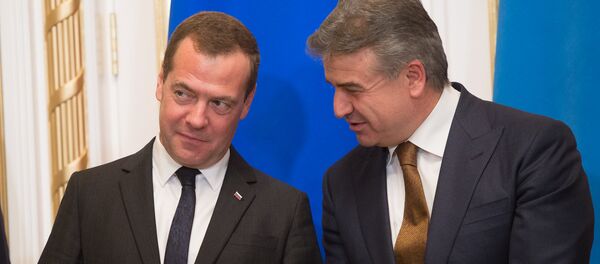 Дмитрий Медведев и Карен Карапетян - Sputnik Արմենիա