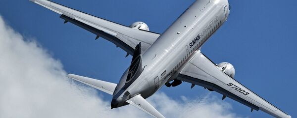 Самолет Sukhoi Superjet 100 - Sputnik Армения