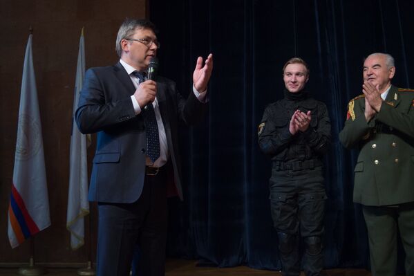 Ռուսական բանակի Ա.Վ. Ալեքսանդրովի անվան երգի ու պարի համույթը ելույթ ունեցավ Երևանում - Sputnik Արմենիա