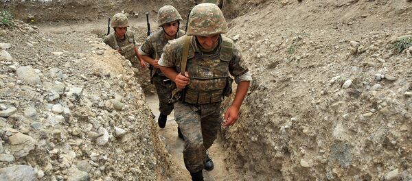 Армянские военнослужащие на позициях - Sputnik Армения