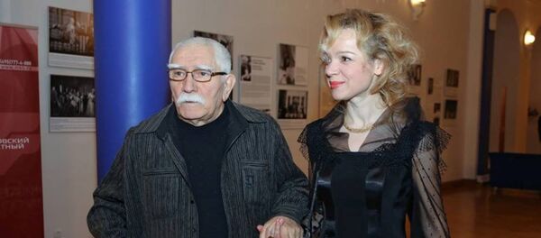 Армен Джигарханян и Виталина Цымбалюк-Романовская - Sputnik Արմենիա