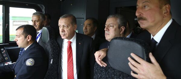 Президент Турции Реджеп Тайип Эрдоган (третий слева), Президент Азербайджана Ильхам Алиев (справа) и премьер-министр Грузии Георгий Квирикашвили - Sputnik Армения