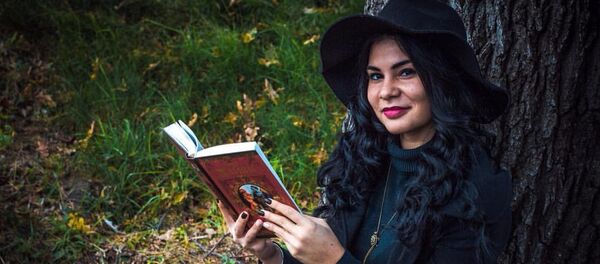 Студенка Волгоградского государственного университета Эдита Карапетян стала одной из участниц очного этапа Национального конкурса Краса студенчества России Студенка Волгоградского государственного университета Эдита Карапетян стала одной из участниц очного этапа Национального конкурса Краса студенчества России - Sputnik Армения